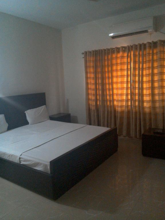 Pyramid International Guest House Islamabad Bagian luar foto