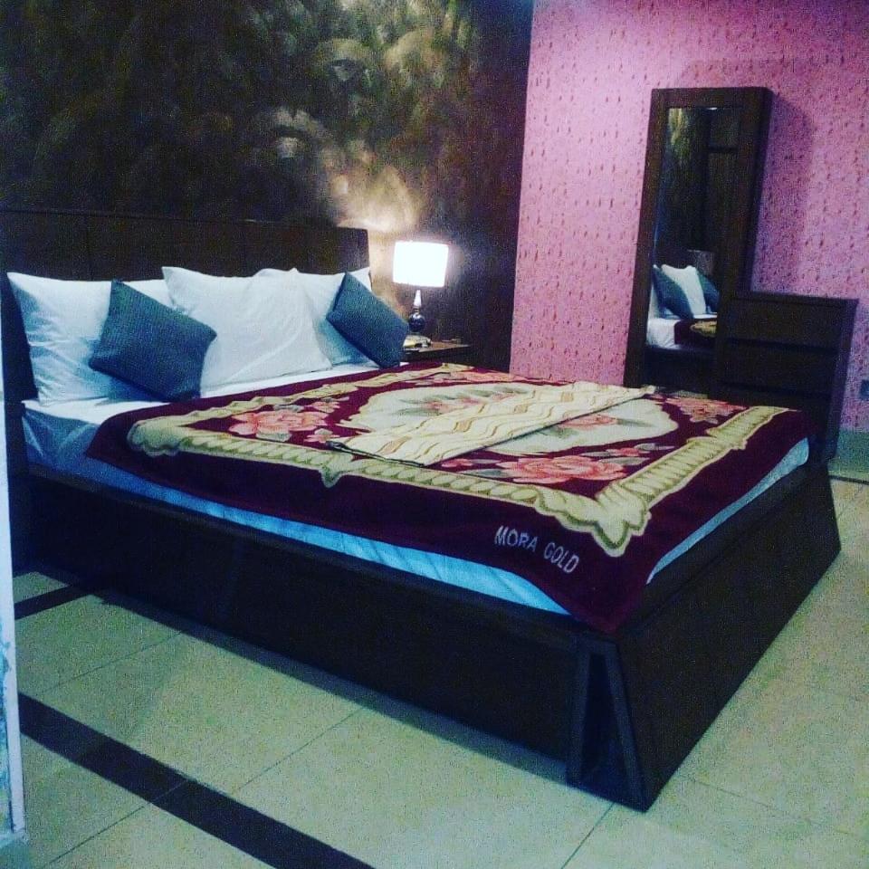 Pyramid International Guest House Islamabad Bagian luar foto